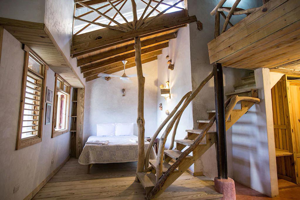 Caño Hondo 2 - Samaná - Parque Nacional Los Haitises - Stayhappyrd.com