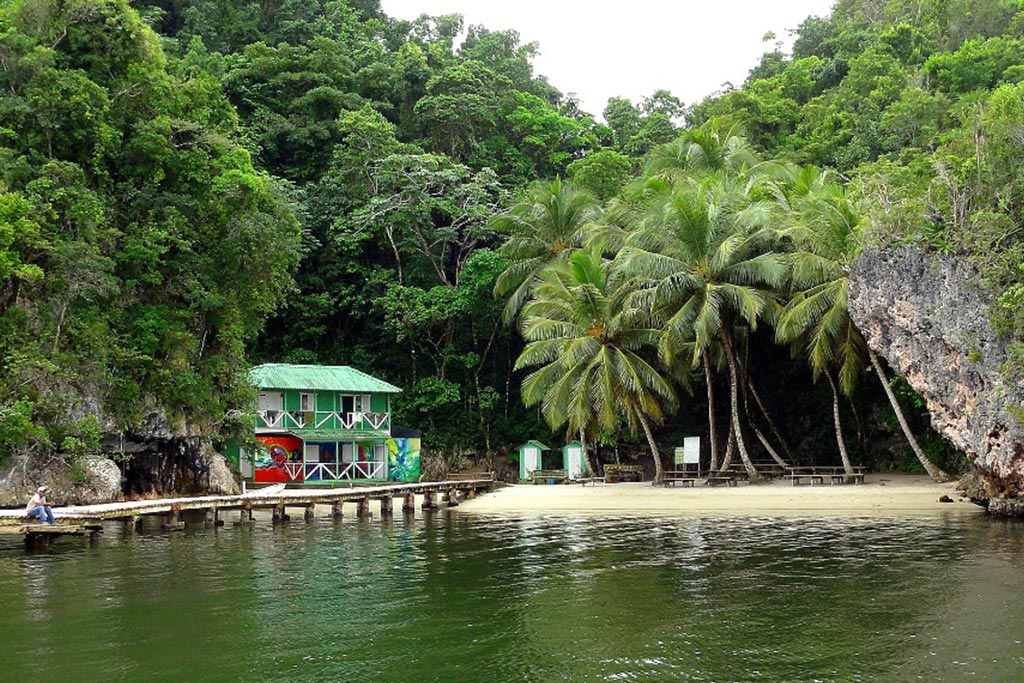 Caño Hondo 5 - Samaná - Parque Nacional Los Haitises - Stayhappyrd.com